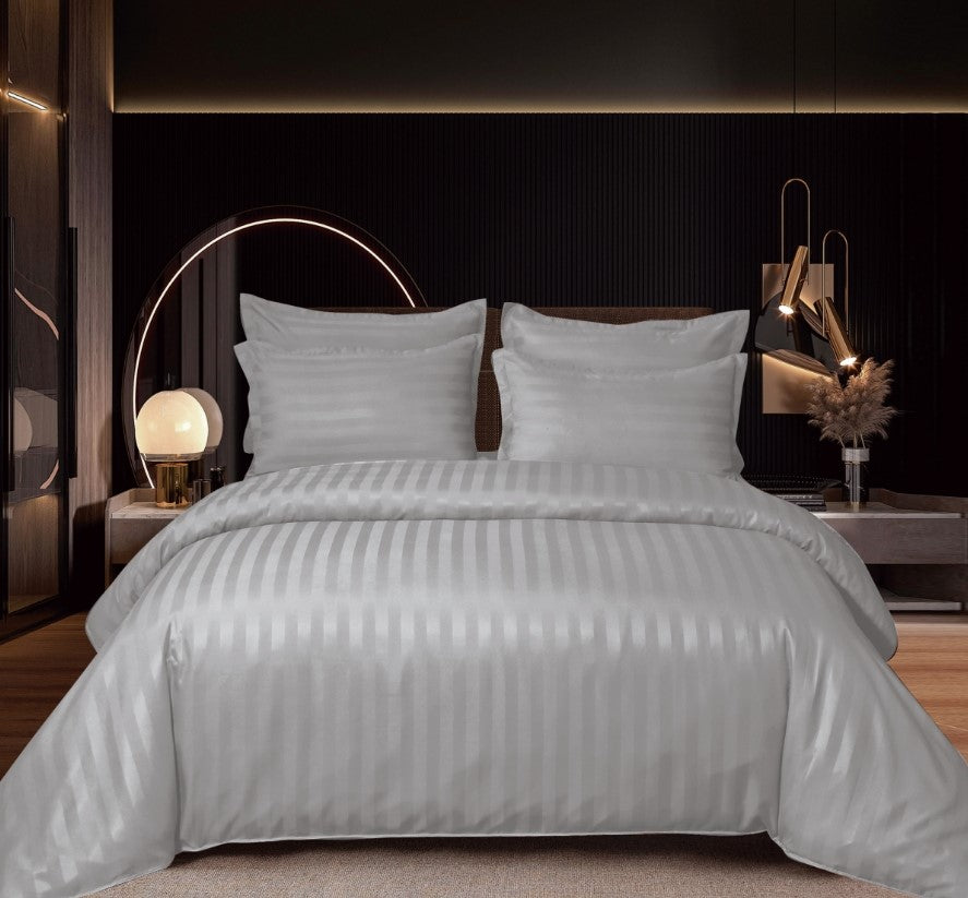 Lenjerie Pat Dublu din Damasc Finetat, 6 Piese, Gri Deschis-V8992