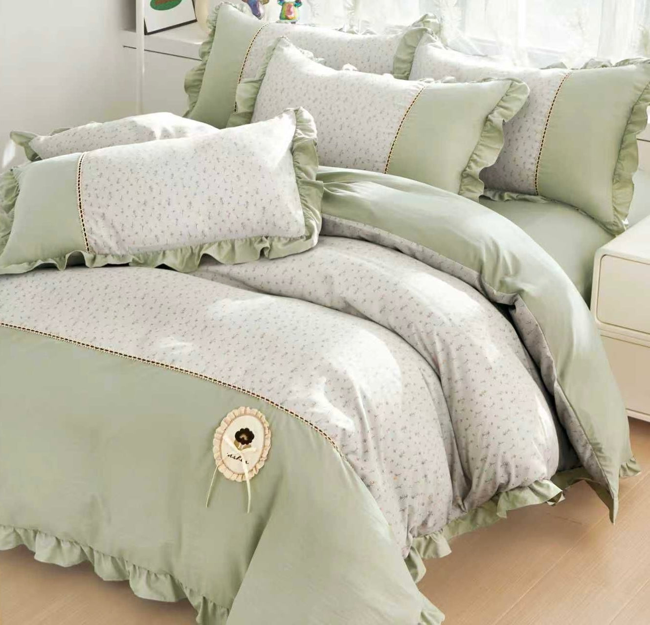 Lenjerie Bumbac Finet Premium 4 Piese cu Volanase, Verde/Floricele-M10525