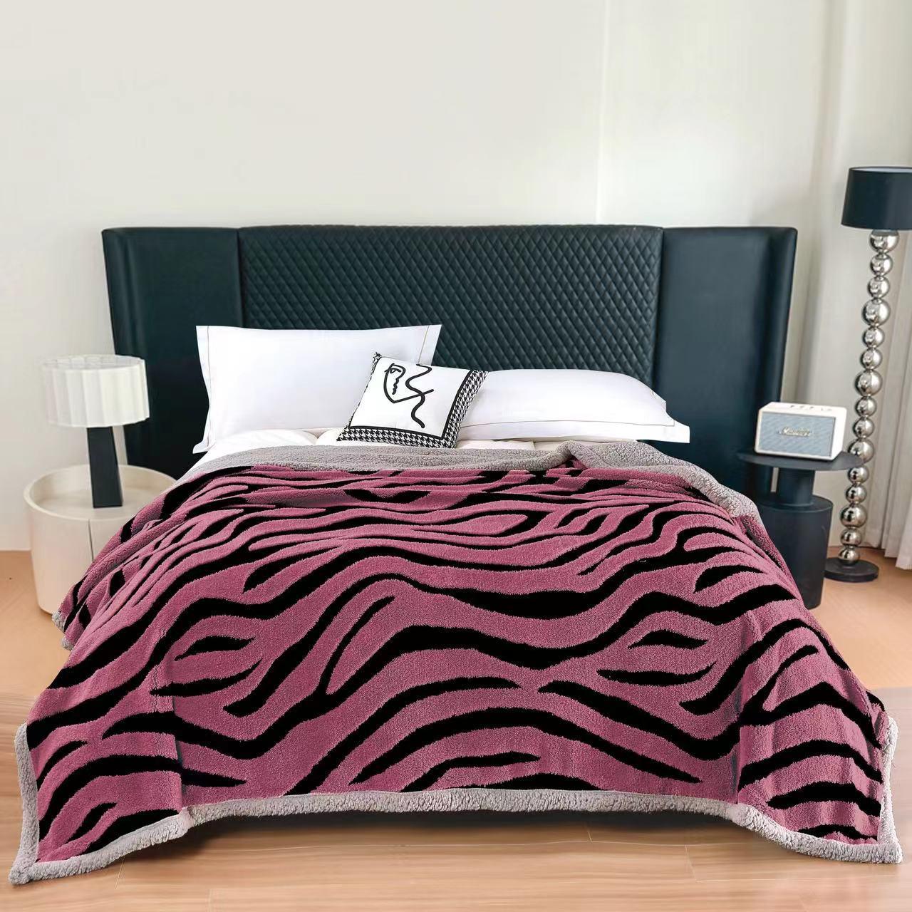 Patura Cocolino Sherpa cu Blanita, 200x230cm, Roz Inchis/Zebra Print-F9763