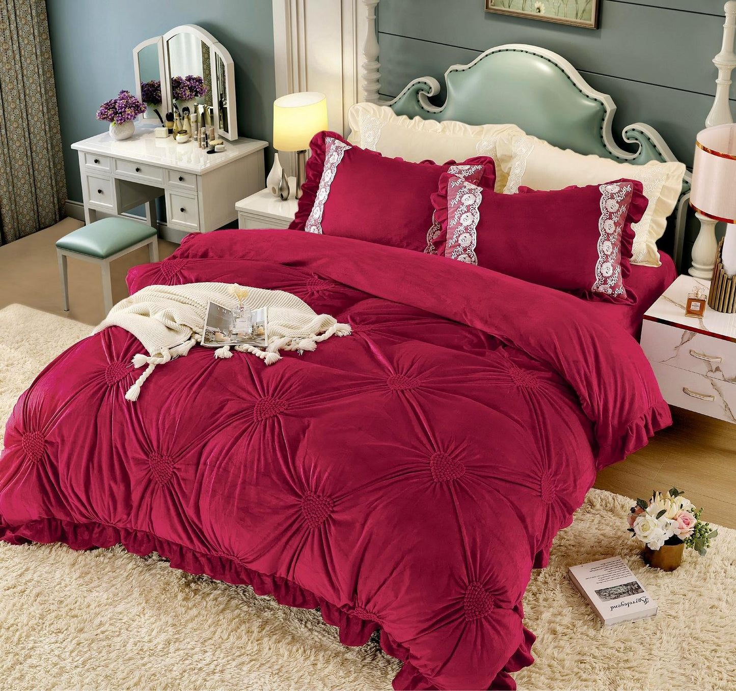 Lenjerie Catifea 4 Piese cu Inimi Brodate, Grena