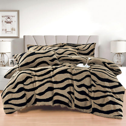 Lenjerie Pat Dublu Super Pufoasă, Cocolino Sherpa, 4 Piese, cu Elastic, Cappuccino/Zebra Print-F9753