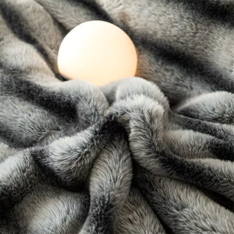 Lenjerie Luxury, Pufoasă, Blănița Tip Chinchila, 4 Piese cu Elastic, Graphite Stripe-D10064