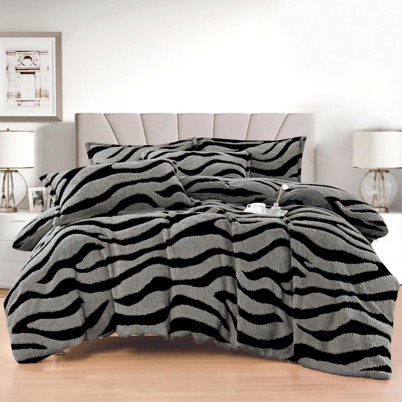 Lenjerie Pat Dublu Super Pufoasă, Cocolino Sherpa, 4 Piese, cu Elastic, Gri Închis/Zebra Print-F9751