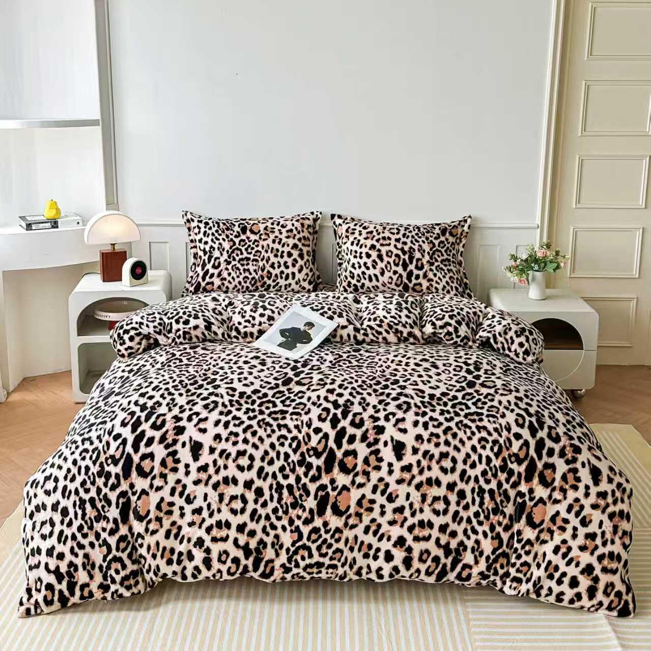 Lenjerie Pufoasa Cocolino, 4 Piese, cu Elastic, Animal Print-D11321