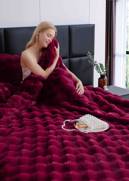 Lenjerie Luxury ExtraPufoasa, din Blanita Artificiala Tip Iepure, 6 piese, Grena