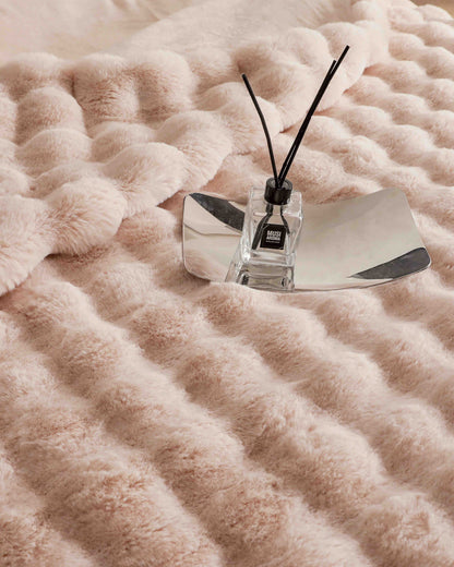 Lenjerie Luxury ExtraPufoasa, din Blanita Artificiala Tip Iepure, 6 piese, Champagne