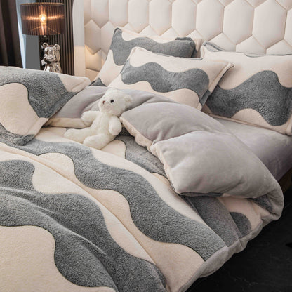 Lenjerie Cocolino 4 Piese cu Elastic, Pat Dublu, Valuri-C9348