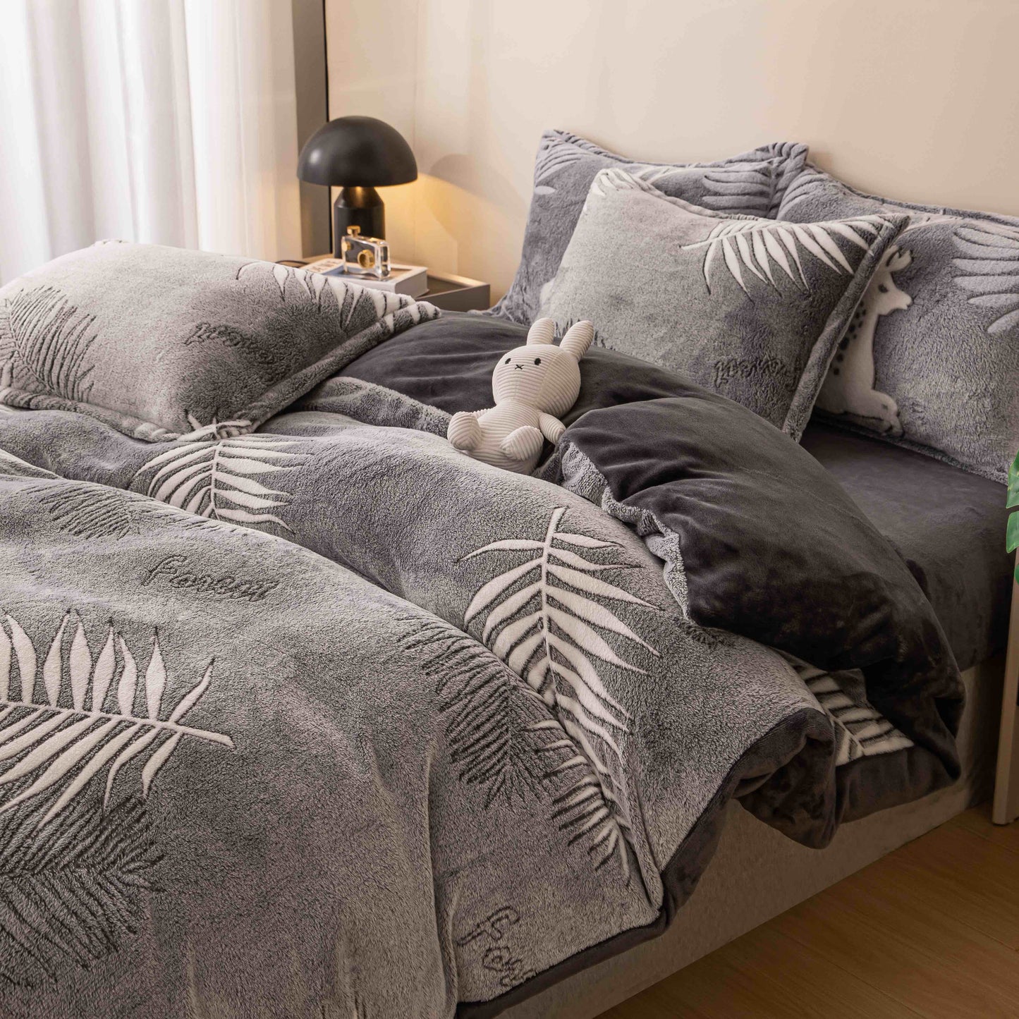 Lenjerie Cocolino 4 Piese cu Elastic, Pat Dublu, Gri/Ferigi-C9346