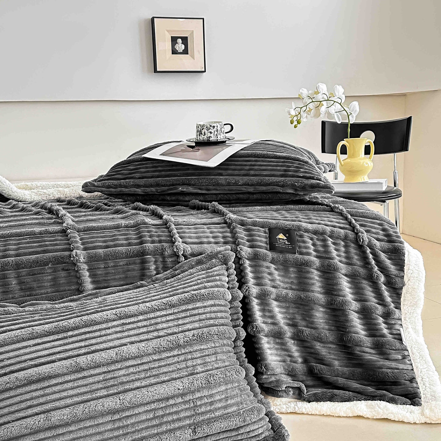 Set Patura Cocolino cu Blanita+2 Fete de Perna 50x70cm, Gri Inchis-C9916