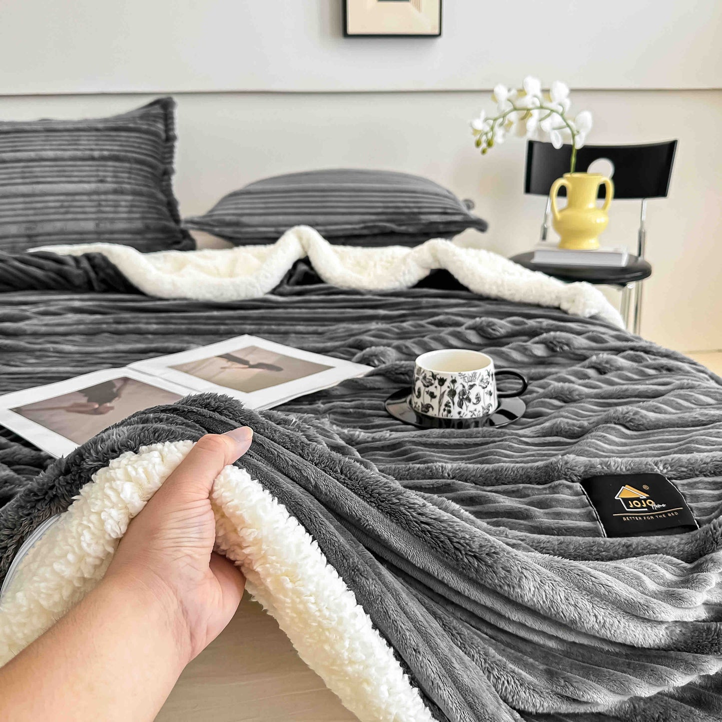 Set Patura Cocolino cu Blanita+2 Fete de Perna 50x70cm, Gri Inchis-C9916