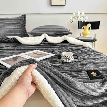 Set Patura Cocolino cu Blanita+2 Fete de Perna 50x70cm, Gri Inchis-C9916