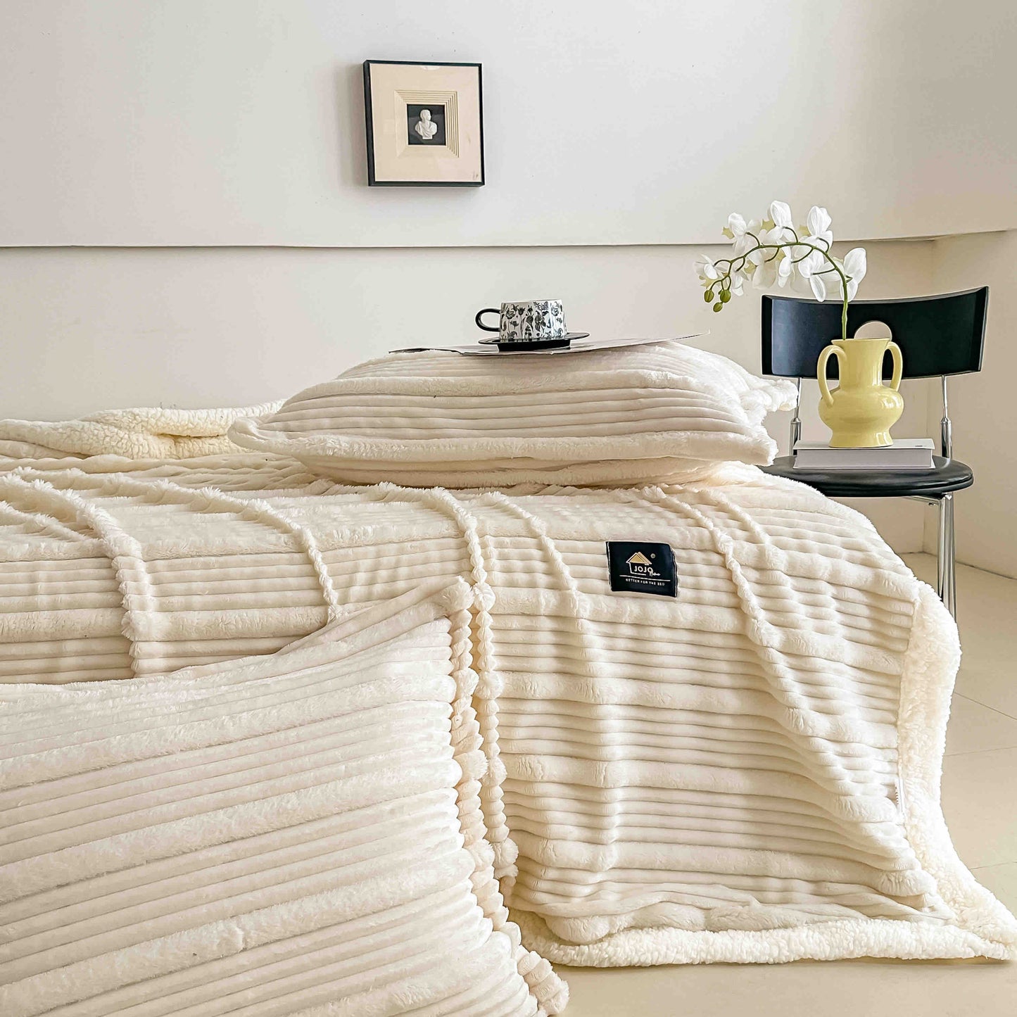 Set Patura Cocolino cu Blanita+2 Fete de Perna 50x70cm, Crem-C9919