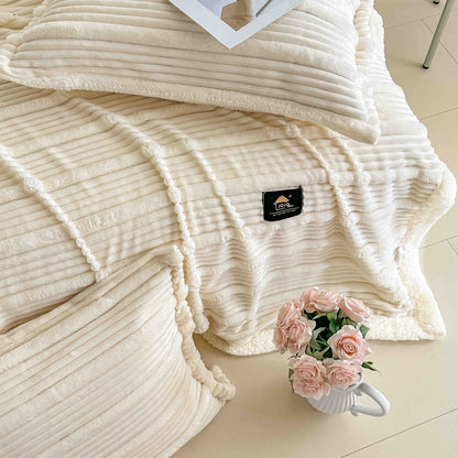 Set Patura Cocolino cu Blanita+2 Fete de Perna 50x70cm, Crem-C9919