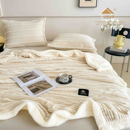 Set Patura Cocolino cu Blanita+2 Fete de Perna 50x70cm, Crem-C9919