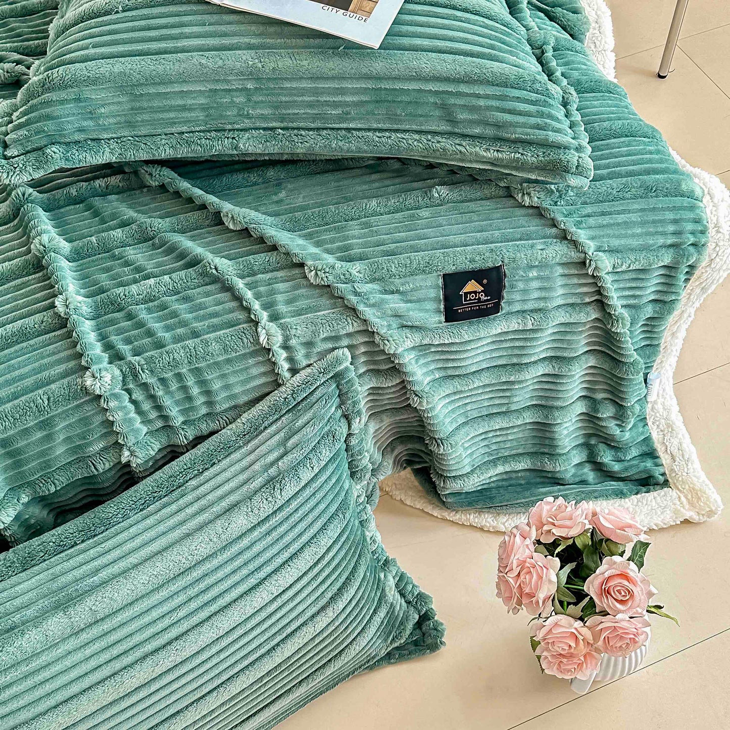 Set Patura Cocolino cu Blanita+2 Fete de Perna 50x70cm, Verde Menta-C9922