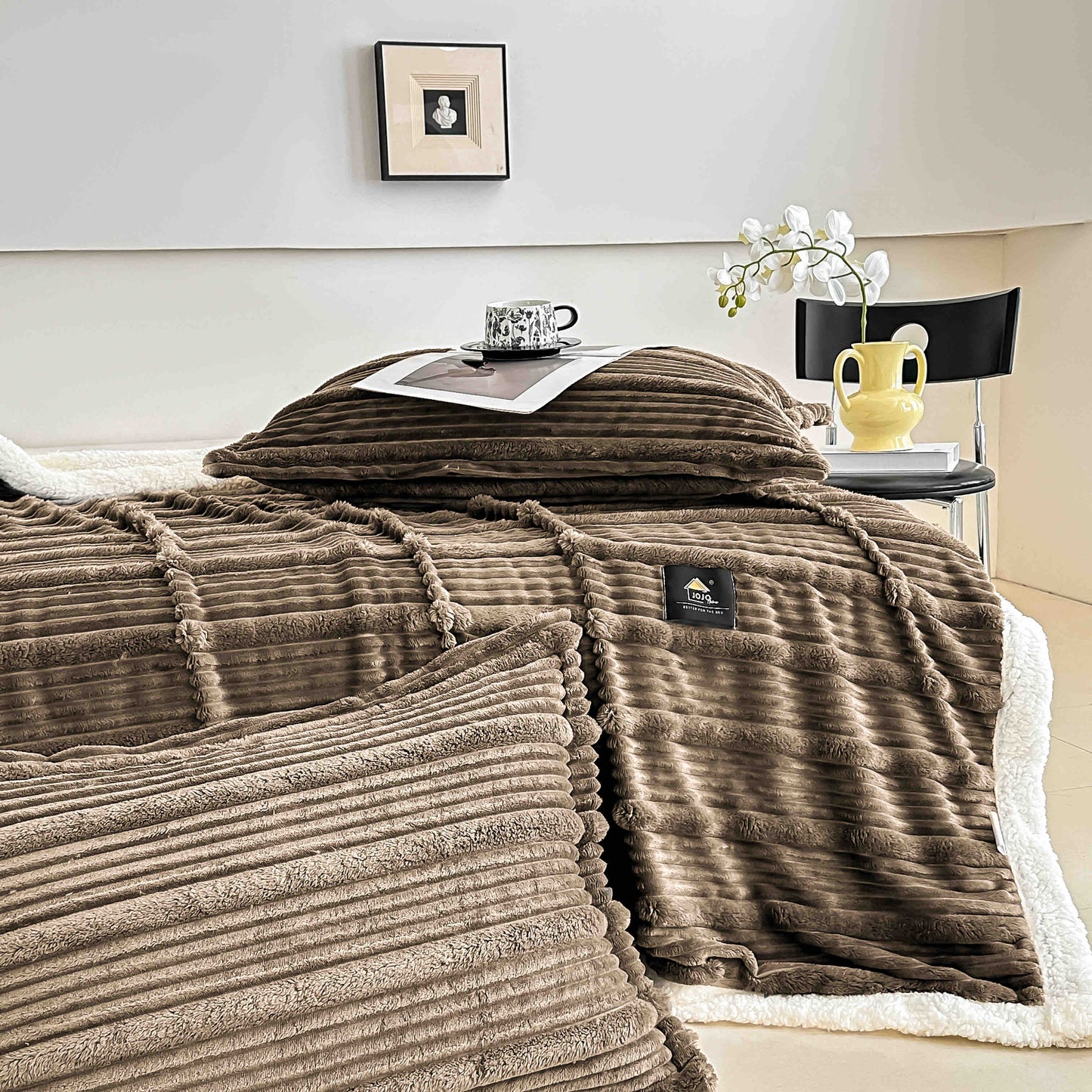 Set Patura Cocolino cu Blanita+2 Fete de Perna 50x70cm, Maro-C9920