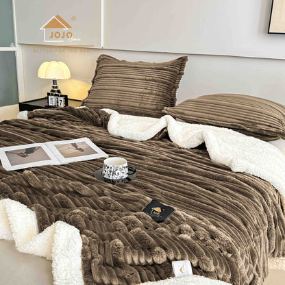 Set Patura Cocolino cu Blanita+2 Fete de Perna 50x70cm, Maro-C9920