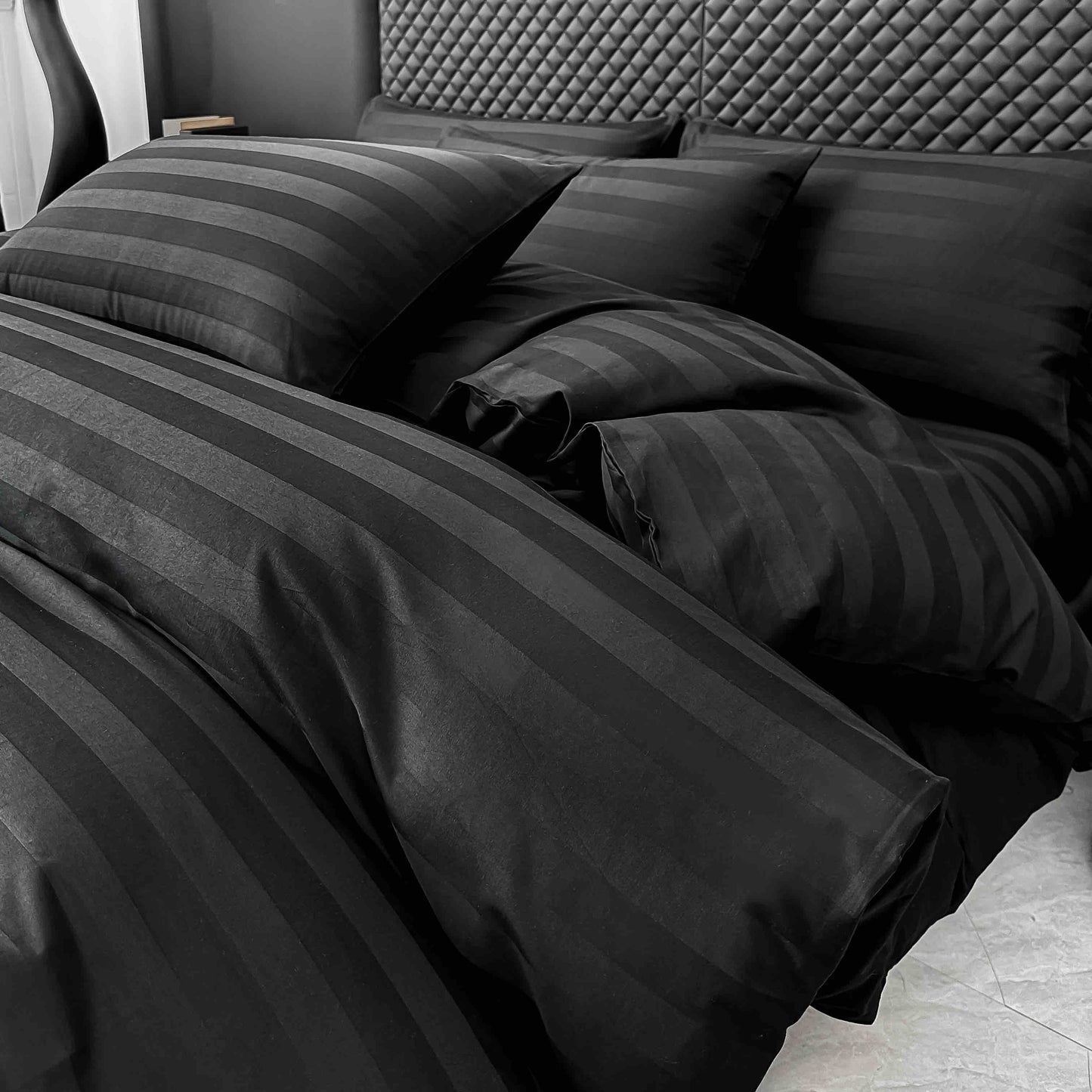 Lenjerie Luxury din Damasc 100% Bumbac Deluxe, 6 Piese cu Elastic, Negru-C11093