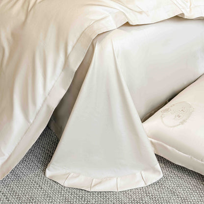 Lenjerie de Pat Premium Satin Deluxe cu Broderie Eleganta, din Bumbac 100%, 4 Piese, Ivoire-C11295