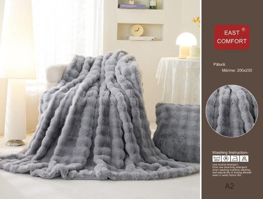 Patura Cocolino Pufoasa, din Blanita Artificiala de Iepure, 200x230cm, Gri Deschis-D9162