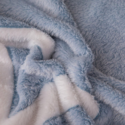 Lenjerie Cocolino 4 Piese cu Elastic, Pat Dublu, Albastru/Triunghiuri-C9589