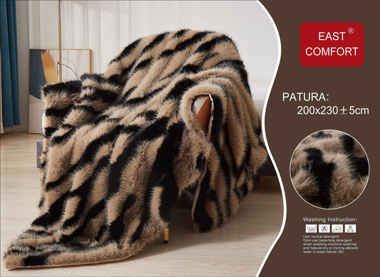 Patura Luxury Pufoasa din Blanita Artificiala De Nurca, Bej/Negru-D9209