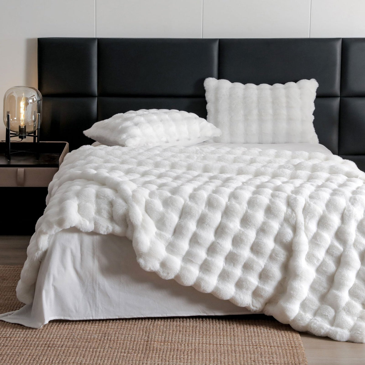 Lenjerie Luxury ExtraPufoasa, din Blanita Artificiala Tip Iepure, 6 piese, Alb