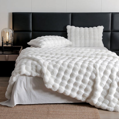 Lenjerie Luxury ExtraPufoasa, din Blanita Artificiala Tip Iepure, 6 piese, Alb