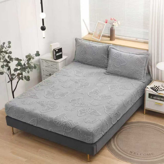 Husa Cocolino cu Elastic+2 Fete de Perna, Fluturi Gofrati, Gri Deschis-D9203