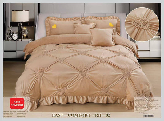 Lenjerie Luxury din Catifea, 6 Piese cu Inimi Brodate si Volanas, Bej-D9212